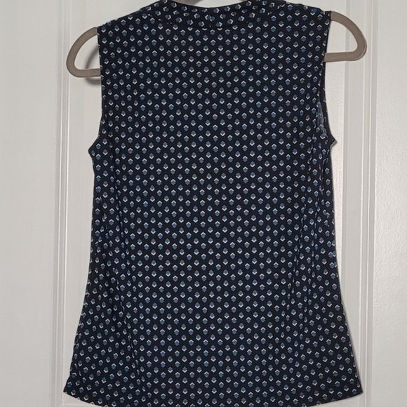 Talbots Stretch Sleeveless Blouse Size Small - Picture 4 of 6